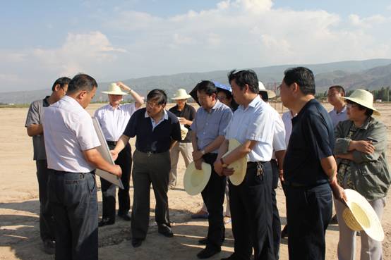 青海省國資委副主任毛占彪實地考察物產(chǎn)集團(tuán)重點(diǎn)項目